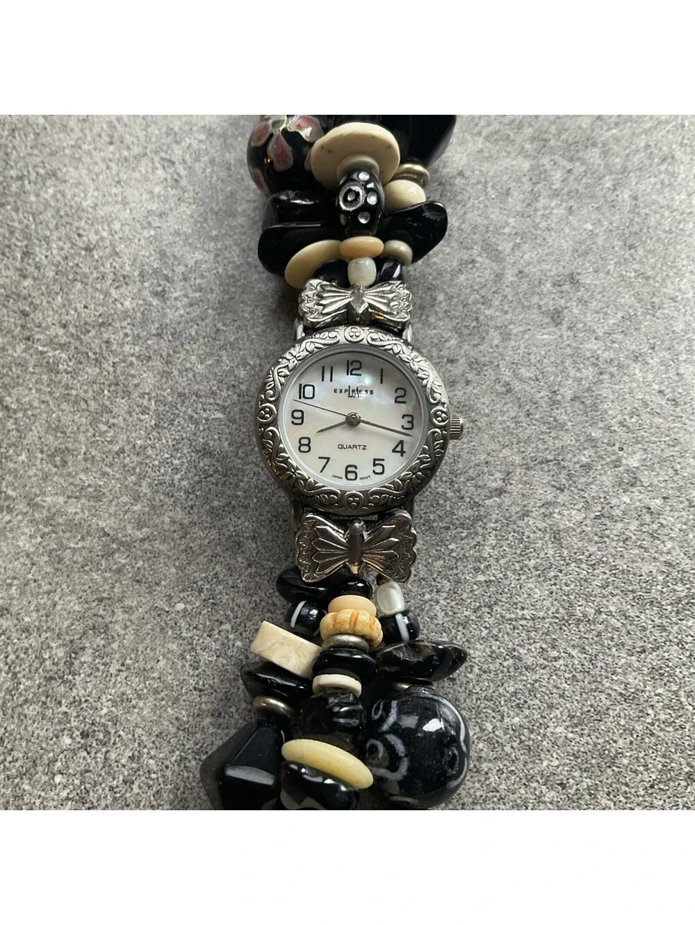 Vintage La Express Womens Bracelet Watch 26mm Silver Tone Case MOP Dial B-Q